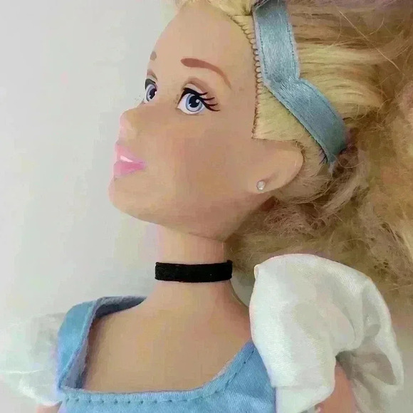 Disney Princess Cinderella Designer Doll store Limited Edition London - Picture 12 of 17